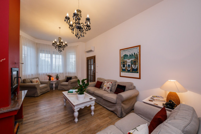 Prizemlje, Villa Kosta s bazenom, Ka&scaron;tel Novi, Split Rudine, Ka&scaron;tel Novi