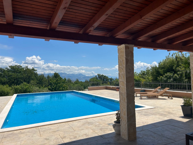 Ro&scaron;tiljnica i prostor oko bazena, Villa Kosta s bazenom, Ka&scaron;tel Novi, Split Rudine, Ka&scaron;tel Novi