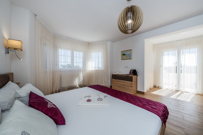 Soba 2, Villa Kosta s bazenom, Ka&scaron;tel Novi, Split Rudine, Ka&scaron;tel Novi