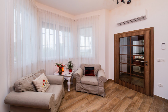 Prizemlje, Villa Kosta s bazenom, Ka&scaron;tel Novi, Split Rudine, Ka&scaron;tel Novi