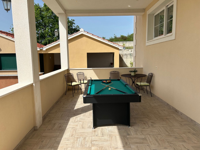Terase, Villa Kosta s bazenom, Ka&scaron;tel Novi, Split Rudine, Ka&scaron;tel Novi
